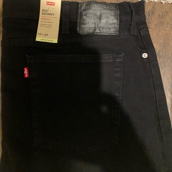 Black Levi’s New 510 42X32 Brand new never worn, no damage no rips flawless - Picture 1 of 5